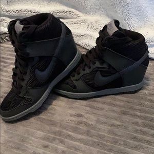 Nike sky high sneakers (wedge)